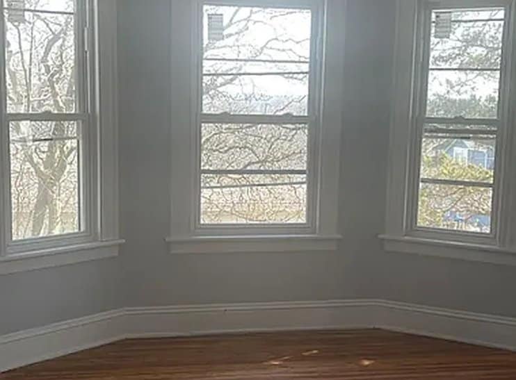 Building Photo - 123 Harmony St