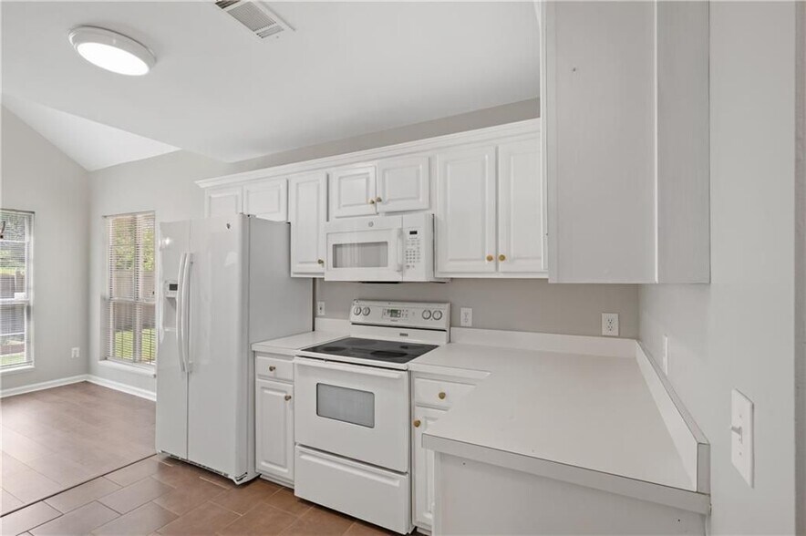 Building Photo - 6375 Seymour Pl NW
