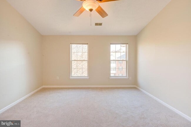 Building Photo - 4933 Riders Ct