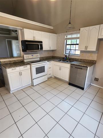 Building Photo - 100 Saddle Rock Ct