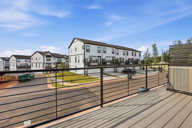 Building Photo - 1832 Alexander Village Main Dr