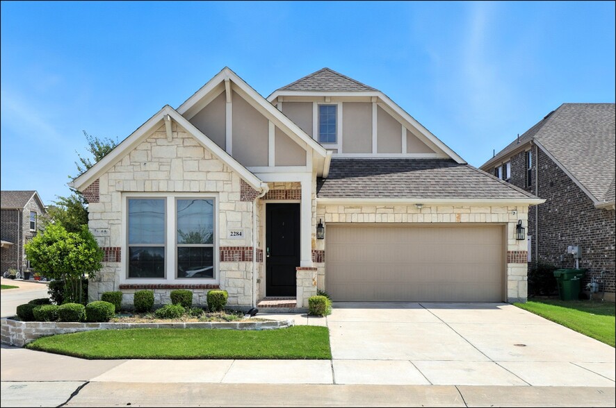 Building Photo - 2284 Bower Ln