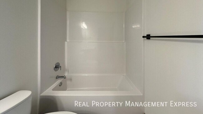 Building Photo - 9000 W Jerald Pl