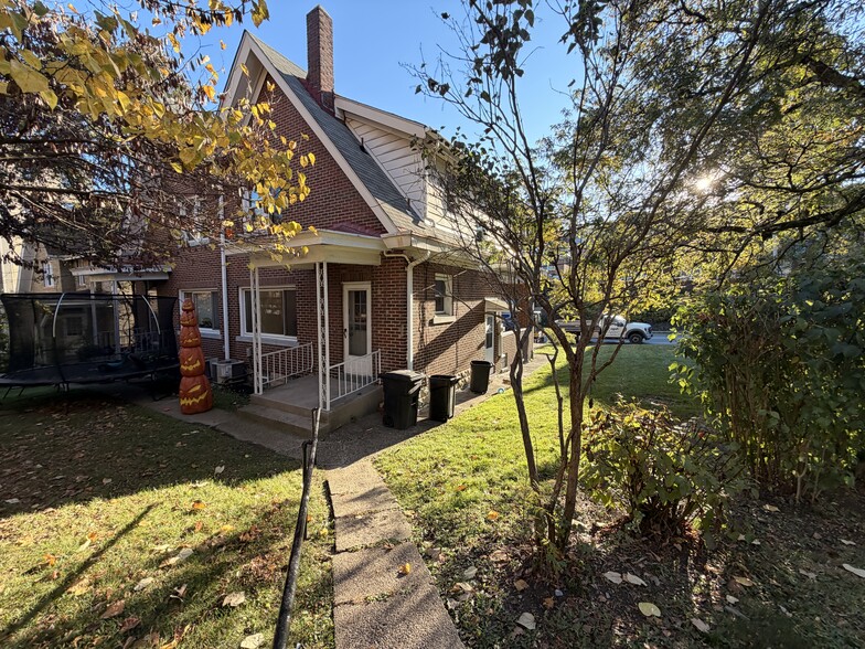 Building Photo - 248 Beverly Rd