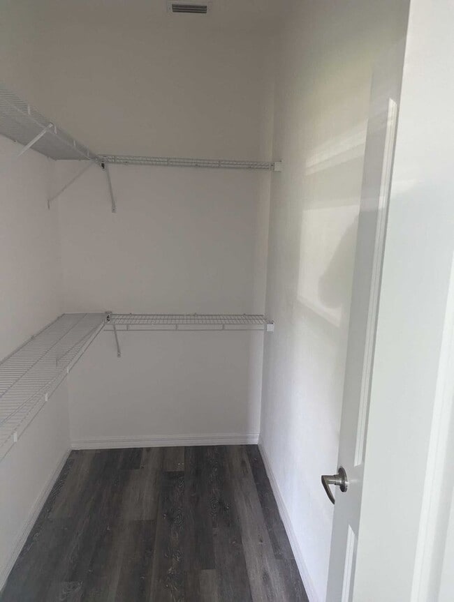 Building Photo - 2317 NE 15th Ln