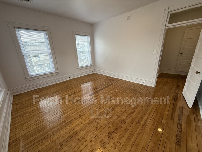 Building Photo - 125 E State St