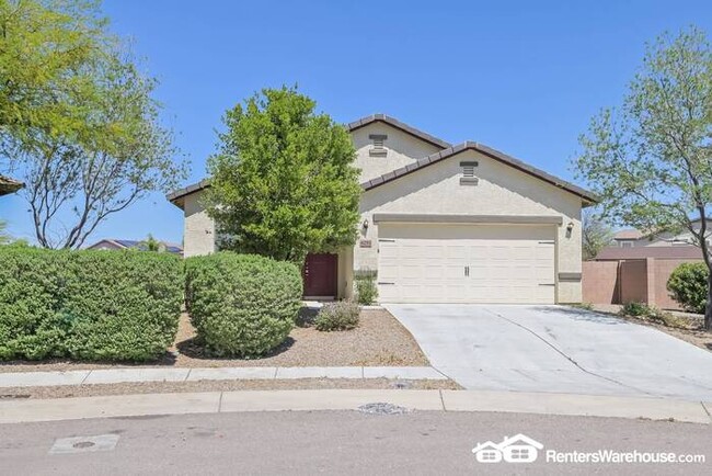 Building Photo - Recently updated 3 Bed, 2 Bath home in Tuc...