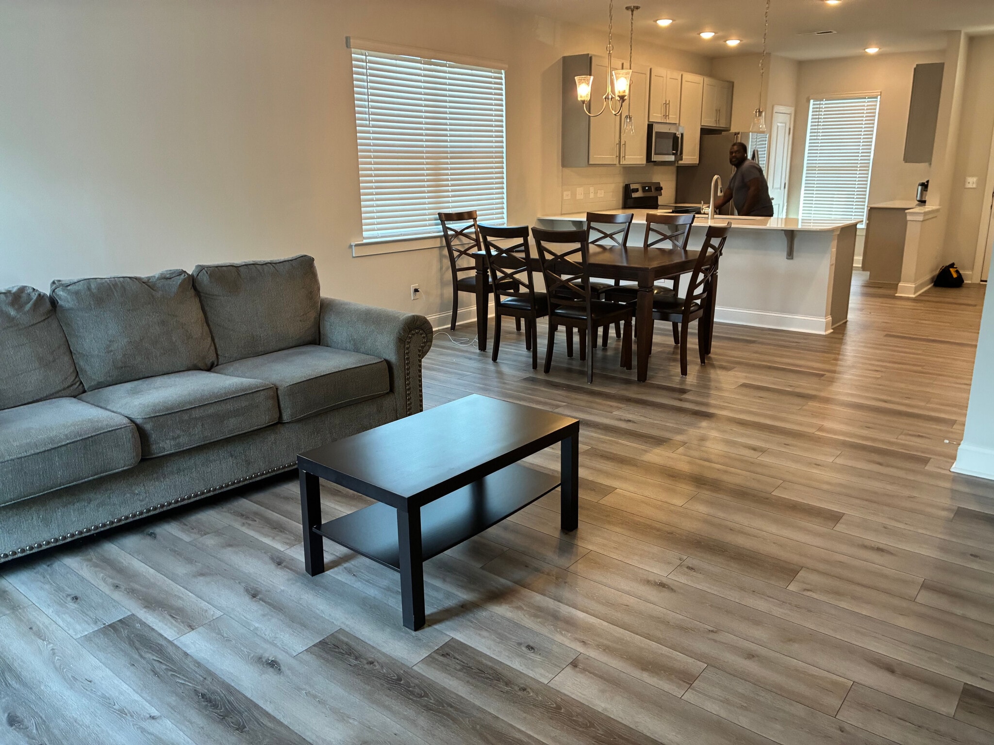 Building Photo - Room in Townhome on Old Grove Ln