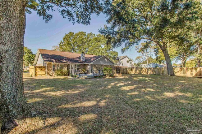 Building Photo - 3565 Stratford Ln