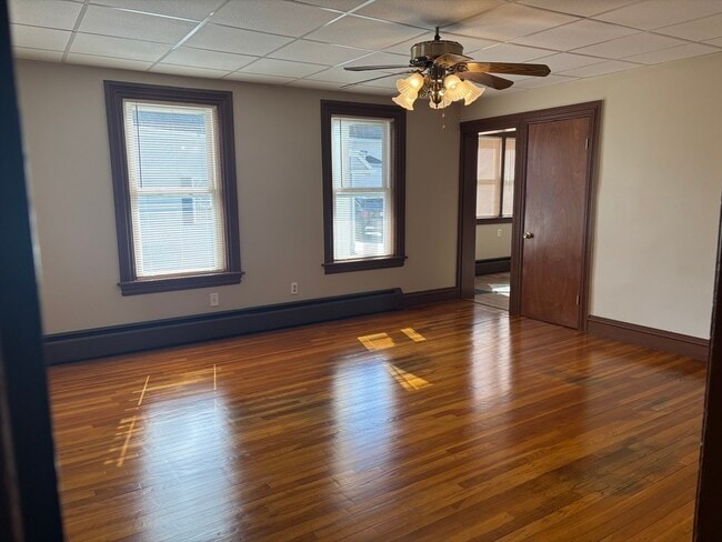 Building Photo - 478 High St