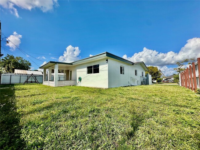 Building Photo - 11740 SW 176th St