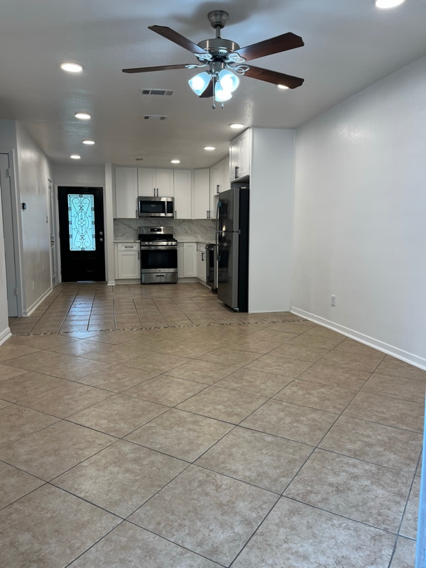 Building Photo - 1508 Valleyridge Dr