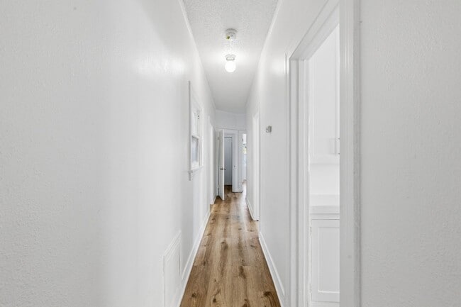Building Photo - 707 W 48th St