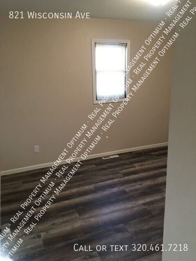 Building Photo - 821 Wisconsin Ave