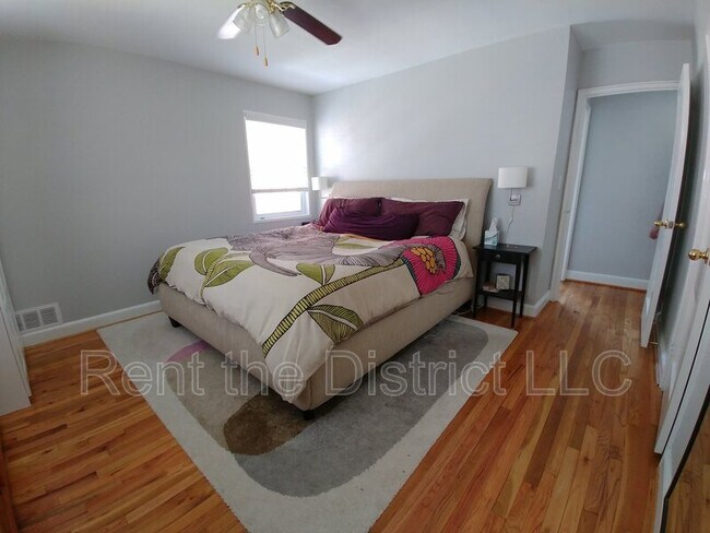 Building Photo - 4839 Yuma St NW