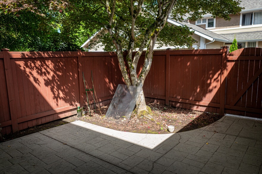 Building Photo - 15632 NE 92nd Way
