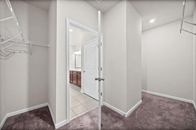 Building Photo - NOW RENT READY