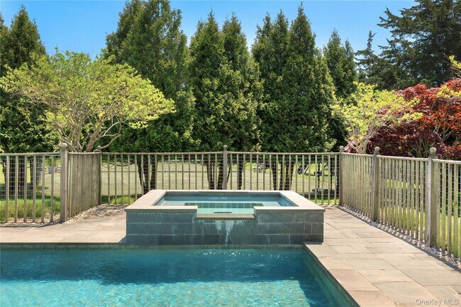 Building Photo - 7 Stillwaters Ln