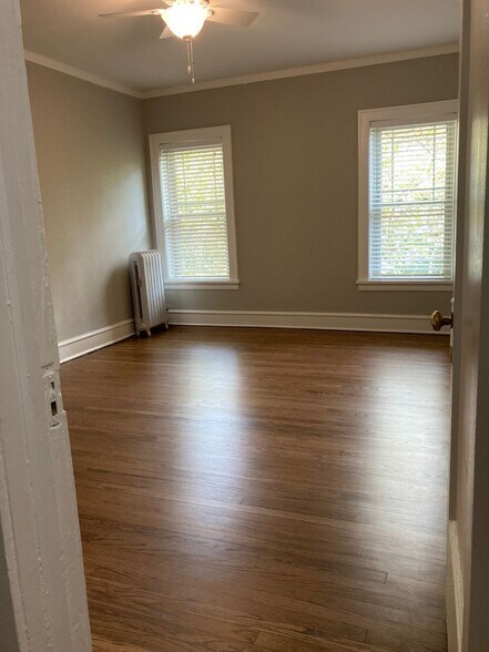 Building Photo - 7212 N Paulina St