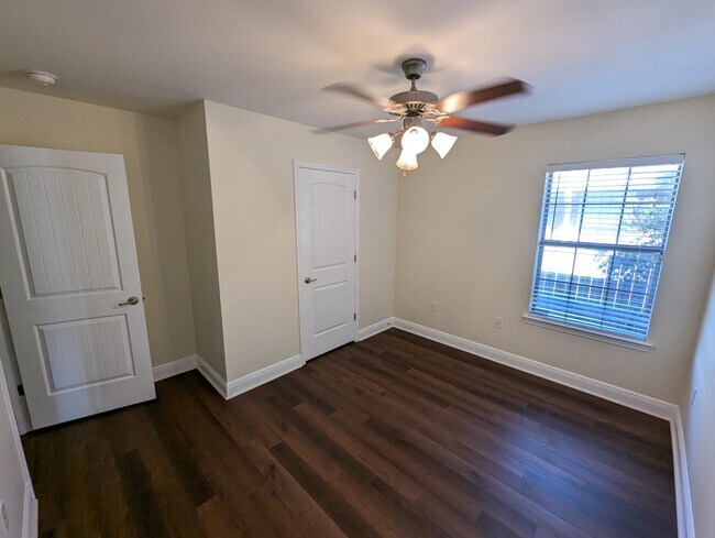 Building Photo - 2476 Abaco Dr