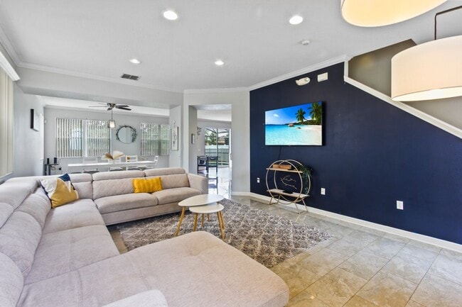 Building Photo - 131 Willow View Dr