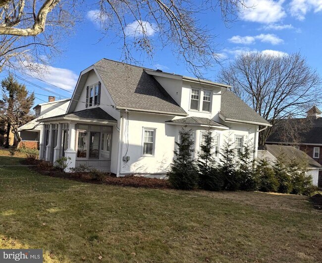 Building Photo - 9 Williams Ln