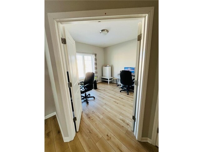 Building Photo - 1935 Mulberry Ln