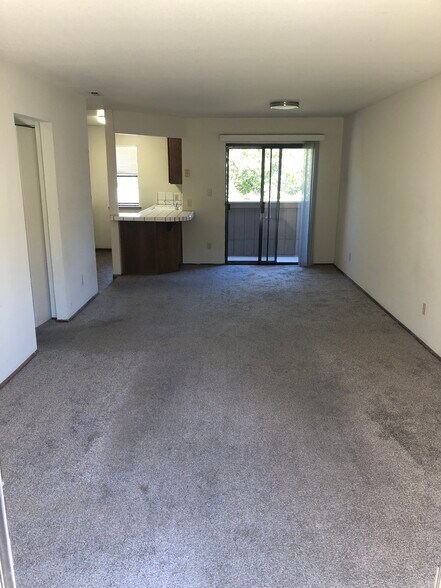 Building Photo - 538 Ironwood Ter