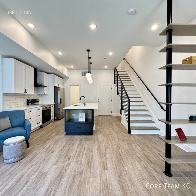 Building Photo - 1217 E 29th St