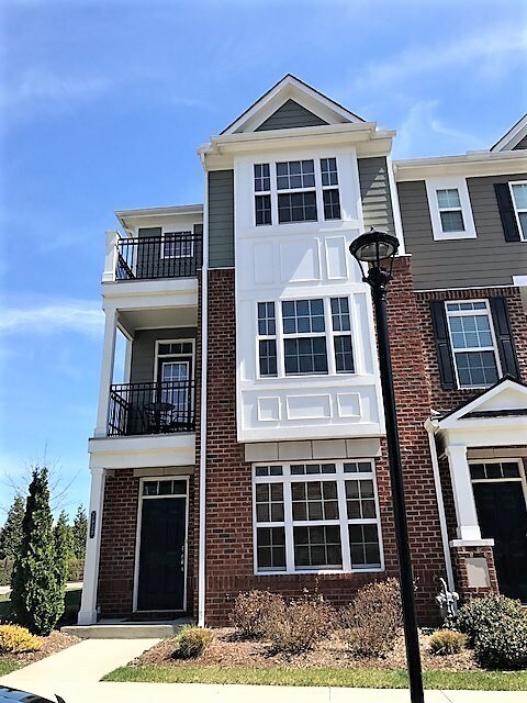 Building Photo - 3930 Liesfield Place