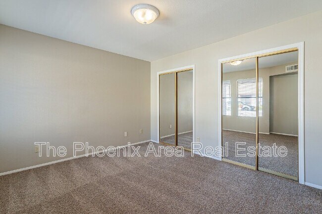 Building Photo - 5714 N 68th Ave