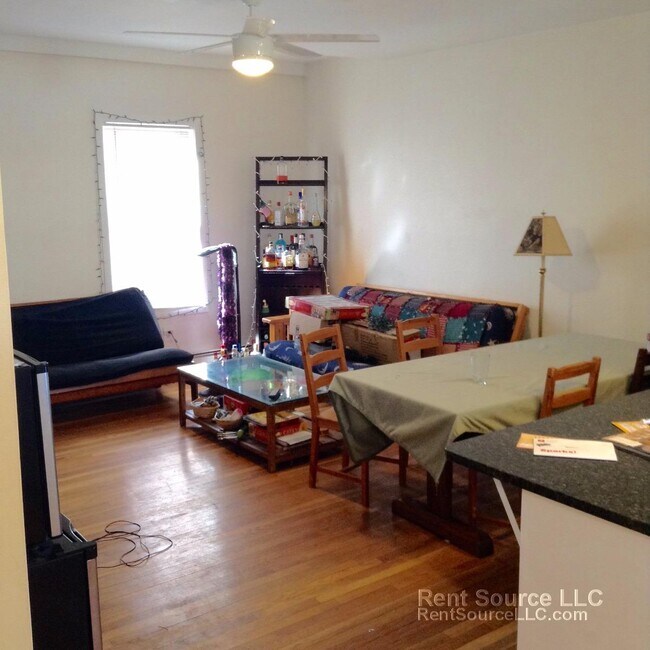 Building Photo - 8 Hingham St