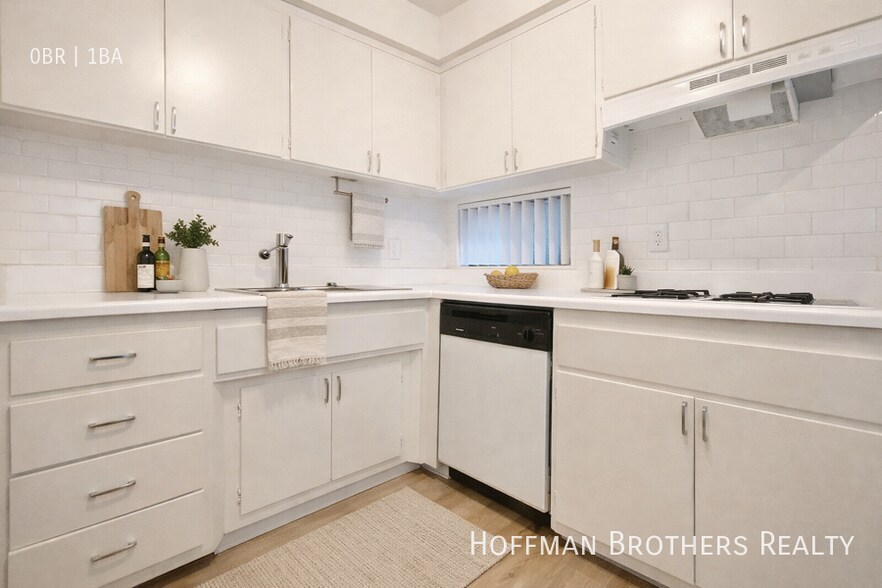 Building Photo - 1140 N Clark St