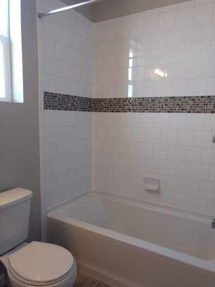 Building Photo - 15533 W 65th Ave