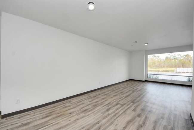 Building Photo - 18716 Centro Main St