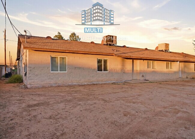 Building Photo - 1331 E Pueblo Ave