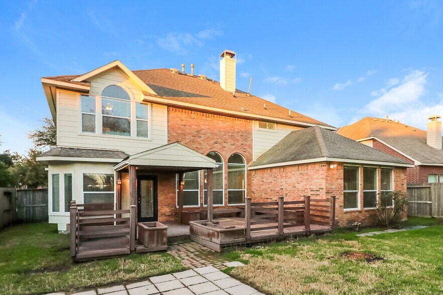 Building Photo - 15715 Cheshire Bend Ln