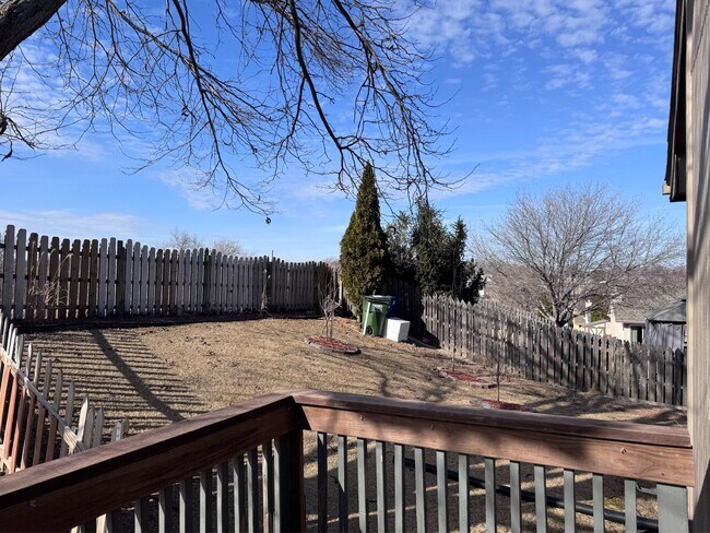 Building Photo - 7804 S 71st Ave