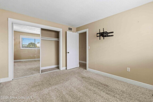 Building Photo - 3600 Ocean Beach Blvd