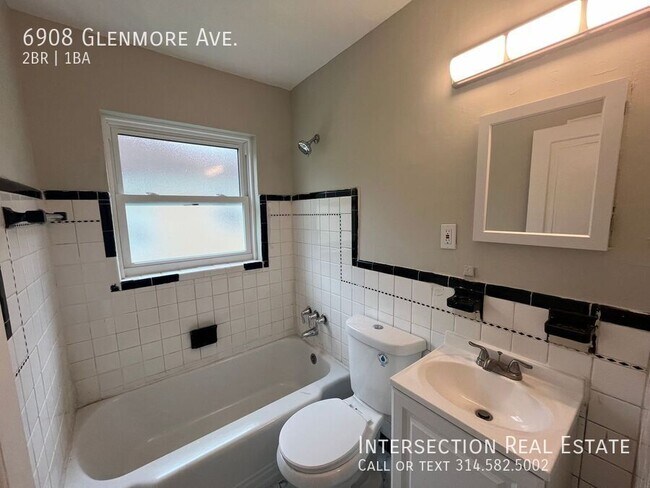 Building Photo - 6908 Glenmore Ave