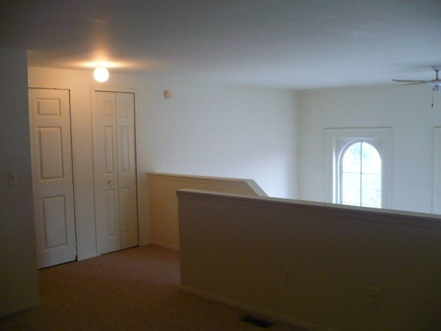 Building Photo - 138 E Main St