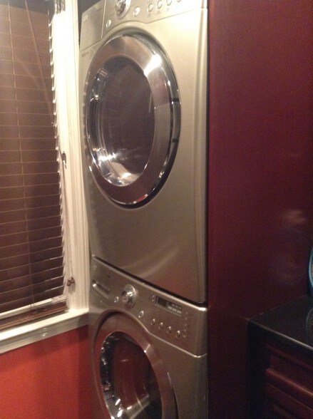 Building Photo - 241 E Township Line Rd