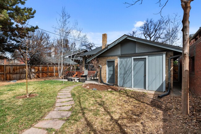 Building Photo - Gorgeous Washington Park Bungalow!
