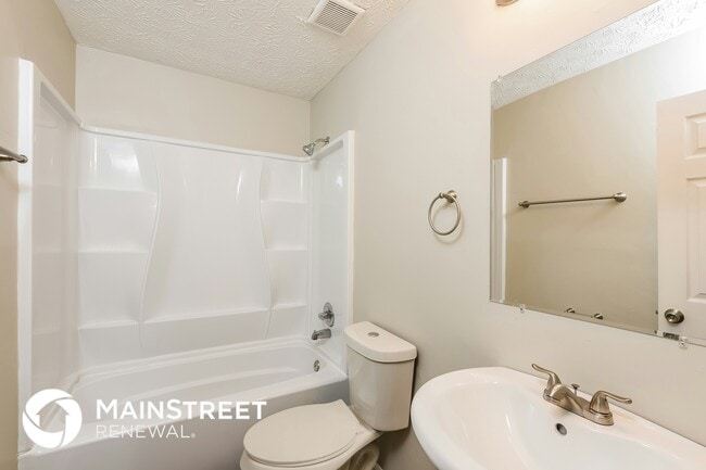 Building Photo - 6258 Leverett Dr