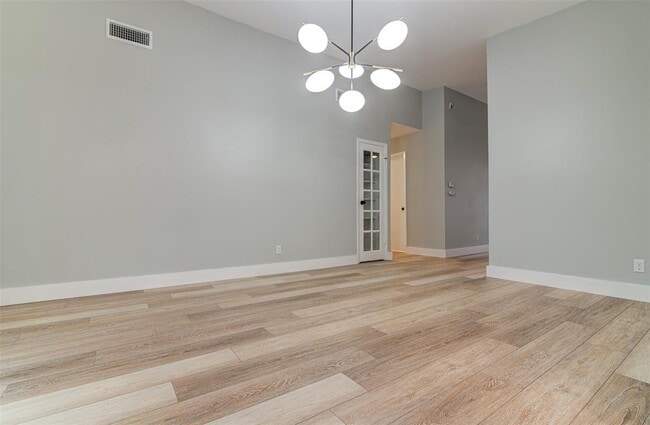 Building Photo - 4707 Menchaca Rd