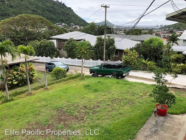 Building Photo - 2333 Palolo Ave