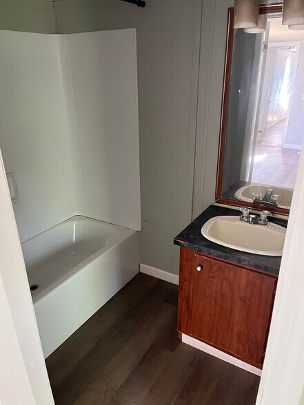 Building Photo - 3736 E Burke Blvd