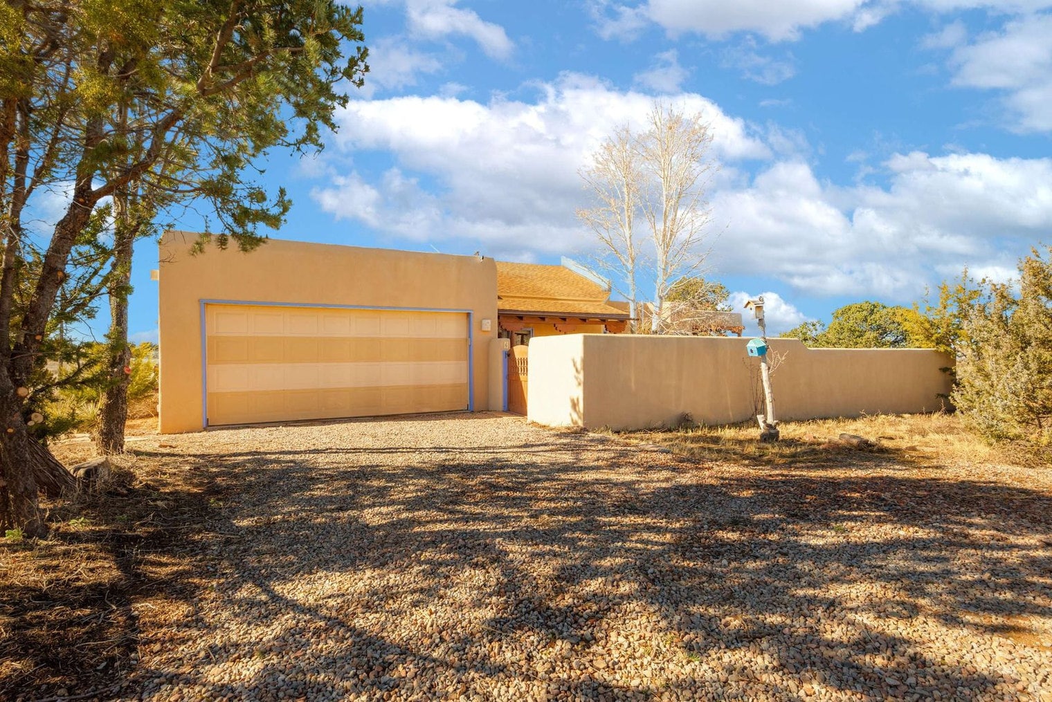 Building Photo - 6 Fonda Way