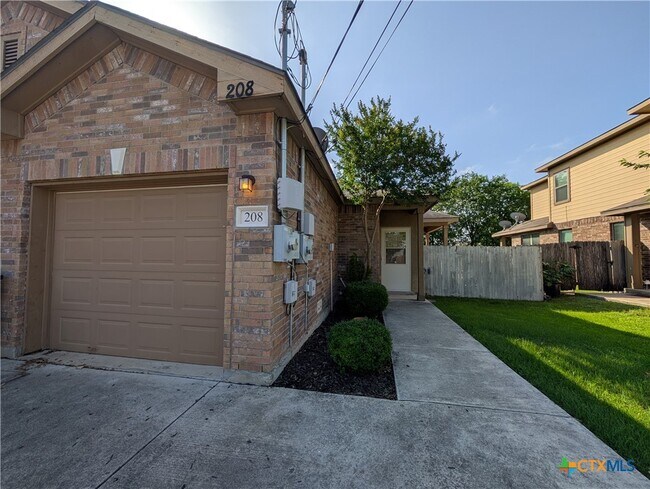 Primary Photo - 208 Anne Louise Dr