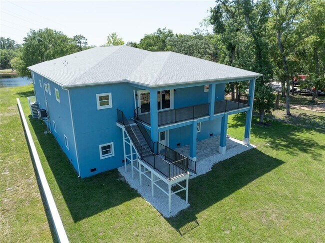 Building Photo - 1033 Hammock Cir